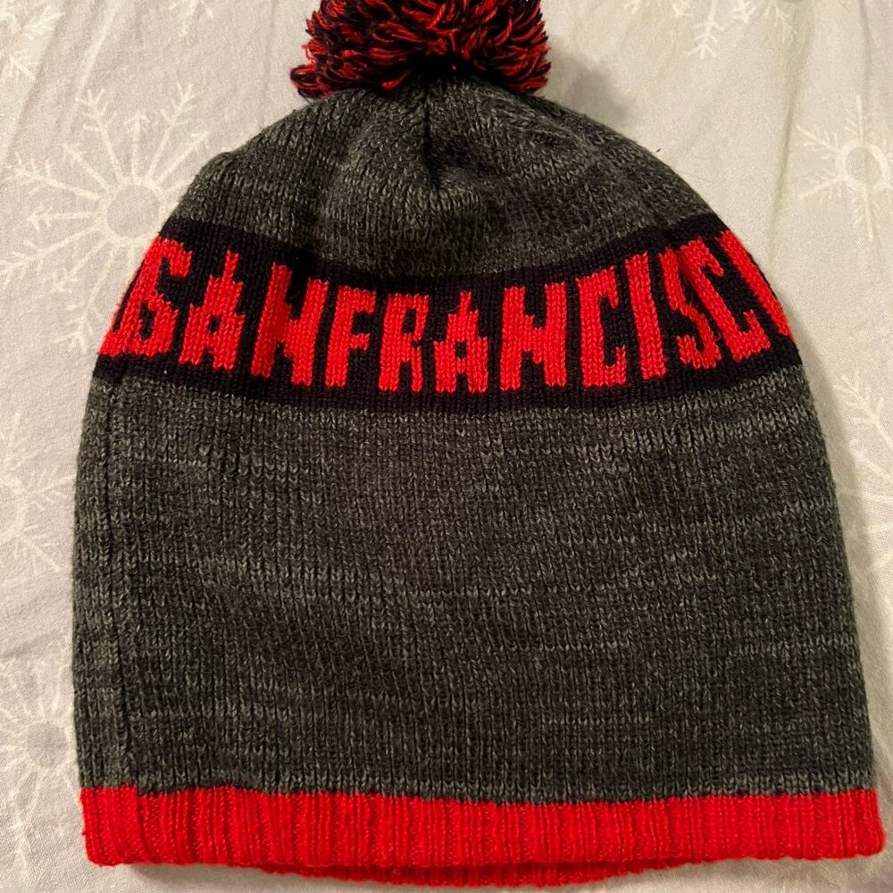 San Francisco Knit Beanie Hat Pom Pom Gray Red Winter One Size‎ Unisex